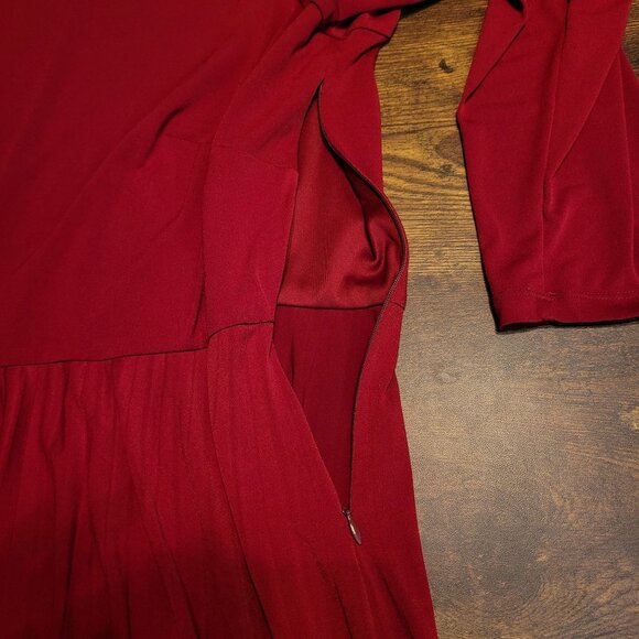 Coldwater Creek Accordion Pleated Maxi Dress Sz 18 Cherry Red Drop Waist Stretch - Picture 4 of 10